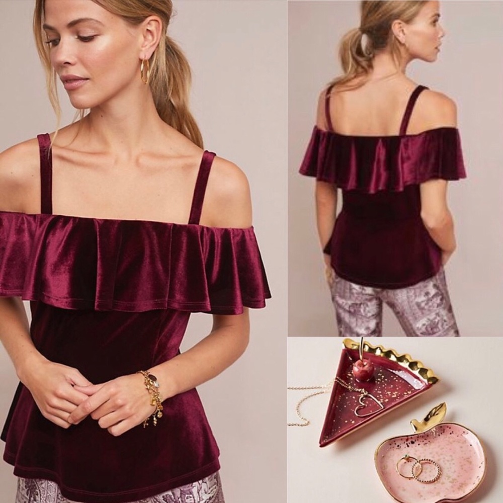 NWT Anthropologie holiday top! Size XS